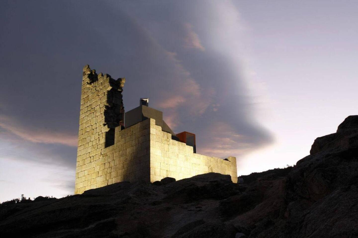 2Br Fireplace Historic Village Castelo Novo Exterior photo
