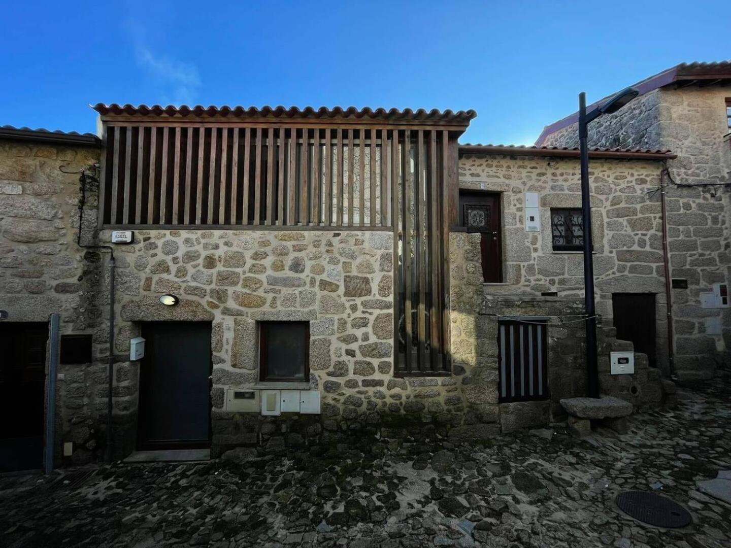 2Br Fireplace Historic Village Castelo Novo Exterior photo