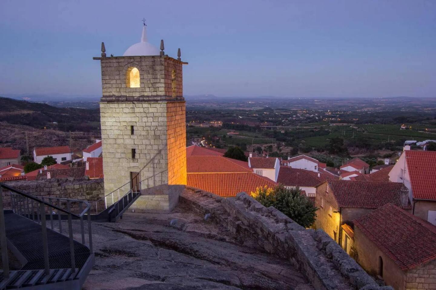 2Br Fireplace Historic Village Castelo Novo Exterior photo